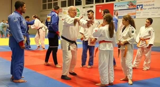 Nachruf „Atze“ (Heinz-Arnim) Matthaei